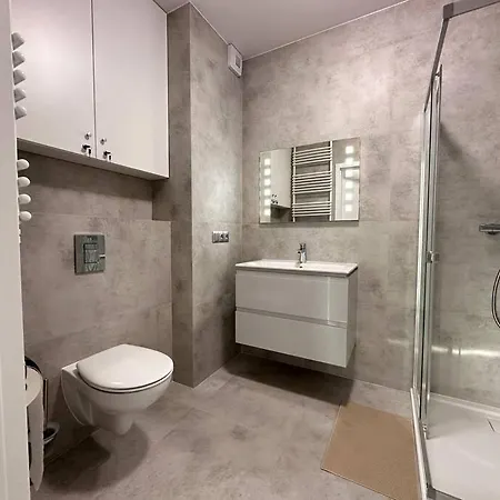 Kaskady Modern - Close To The Center - 15 Min, And The Airport - 10 Min